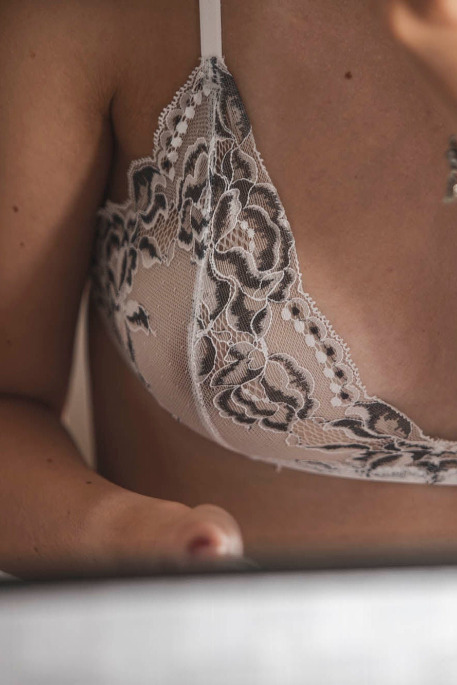 brassière oya